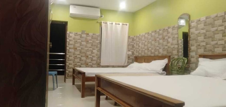 Family Quadruple Room, Multiple Beds, Garden View | Pillowtop beds, desk, soundproofing, free WiFi
