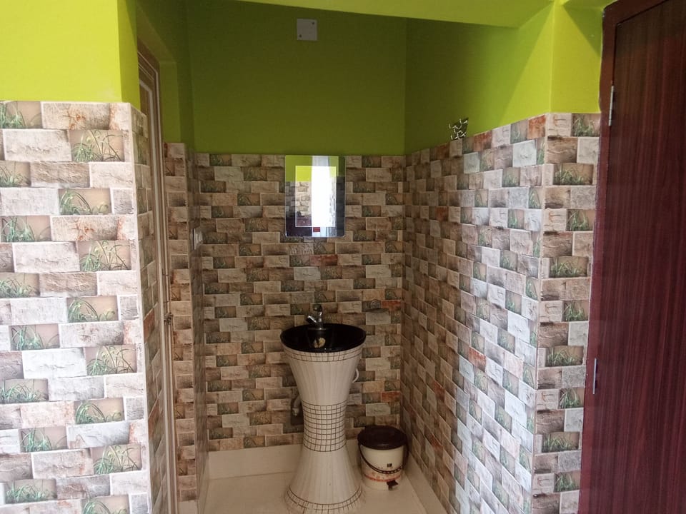 Deluxe Room | Pillowtop beds, desk, soundproofing, free WiFi