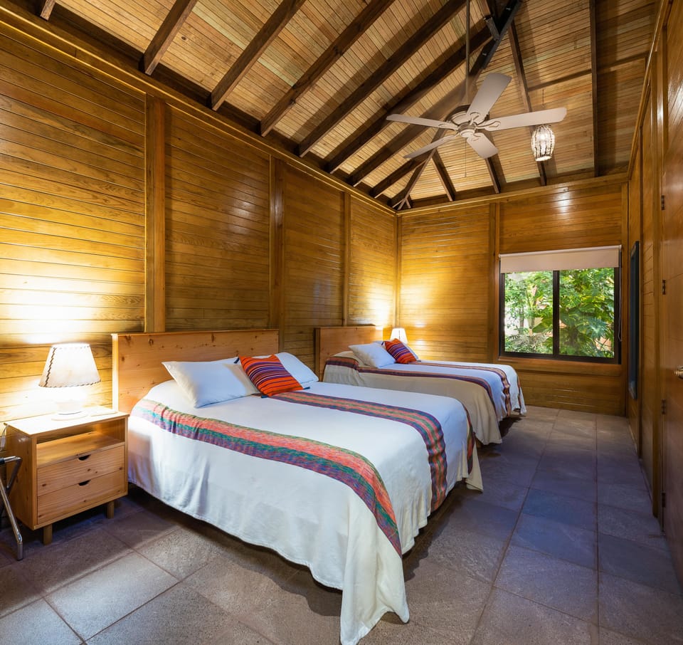 Family Cabin, 1 Bedroom | Egyptian cotton sheets, premium bedding, down comforters, pillowtop beds