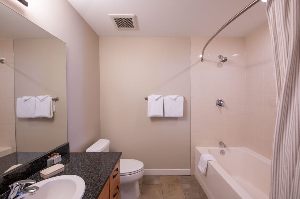 Sink, Bathtub, Tub, Sink Faucet, Indoors