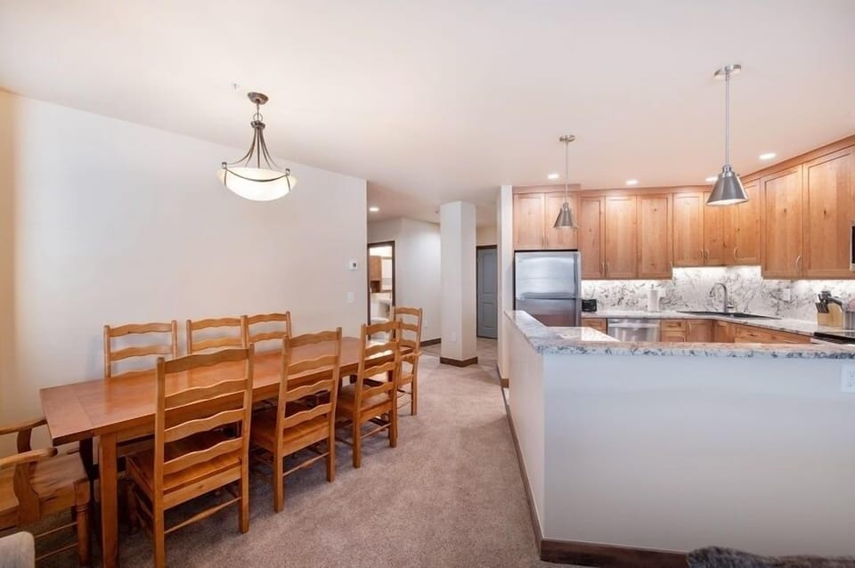 Dining Room, Dining Table, Furniture, Indoors, Table