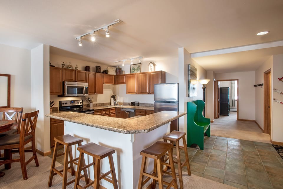 Furniture, Chair, Room, Indoors, Kitchen Island