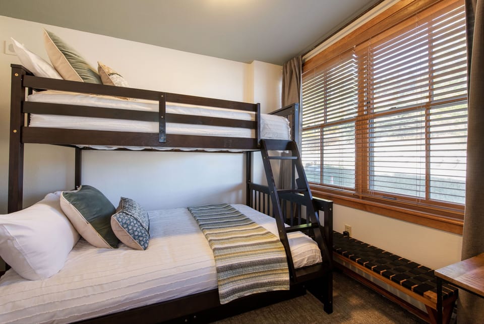 Home Decor, Bed, Furniture, Bedroom, Indoors