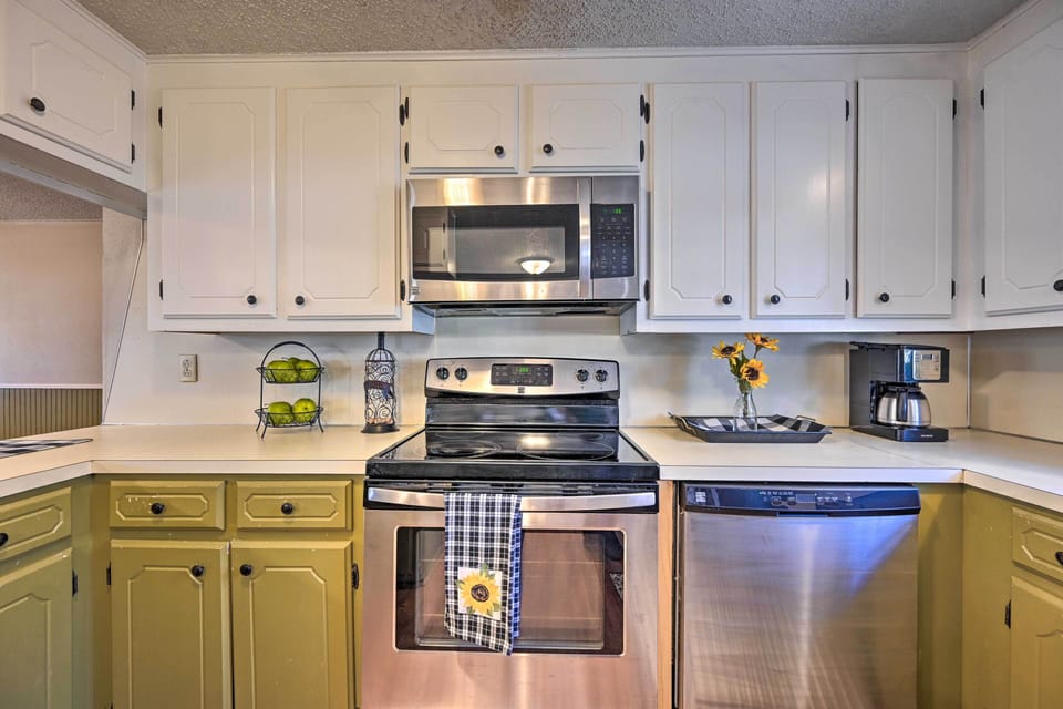 Kitchen | Drip Coffee Maker