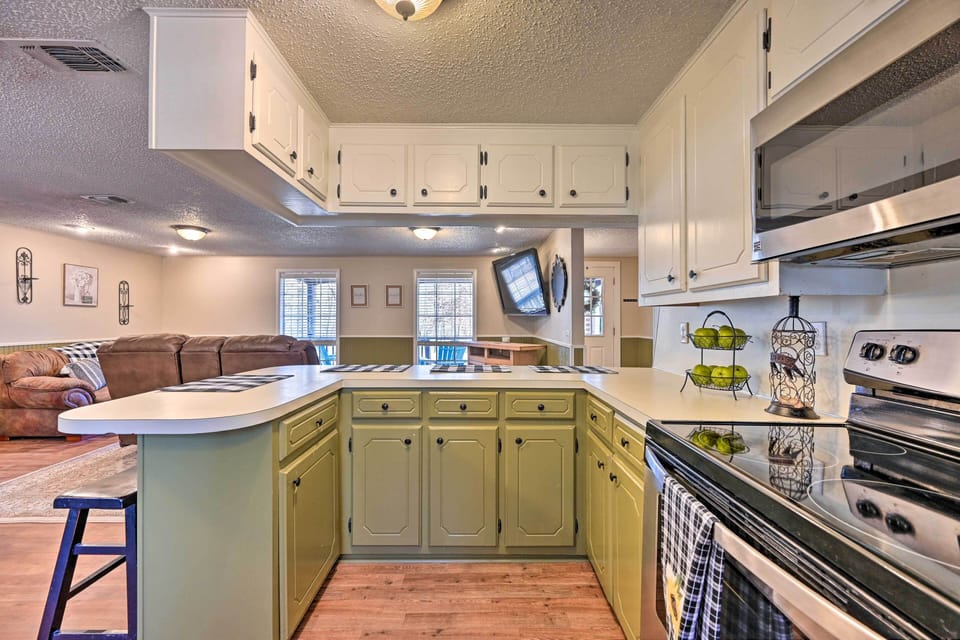 Kitchen | Fully Equipped | Cooking Basics