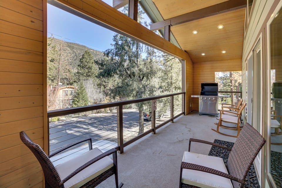 Deck | 2,406 Sq Ft