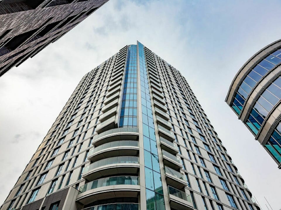 Skyscraper, Sky, Cloud, Building, Daytime, Tower, Blue, Azure, Window, Tower Block