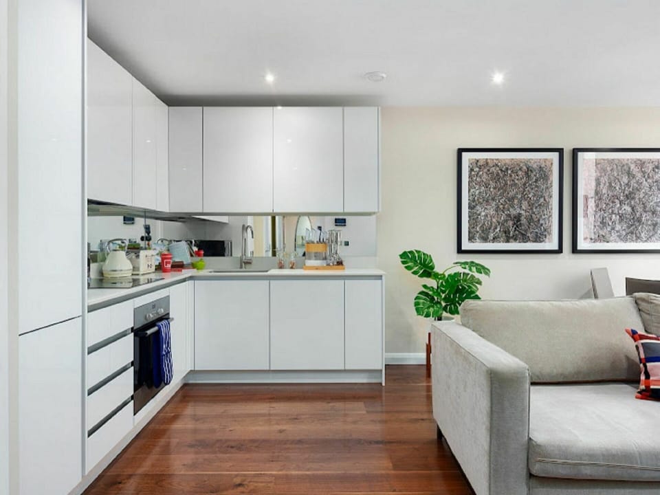Picture Frame, Cabinetry, Furniture, Property, Couch, Countertop, Interior Design, Wood, Building, Houseplant