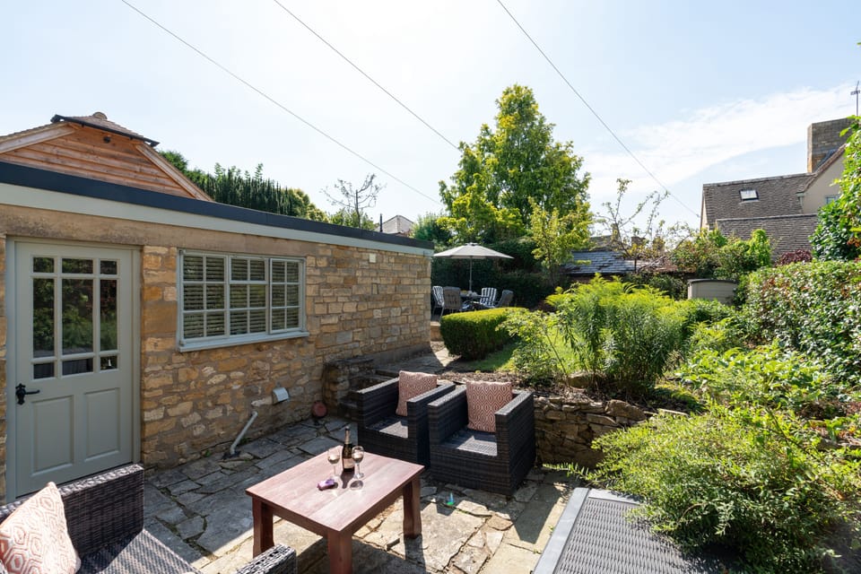 Orchard Cottage - StayCotswold