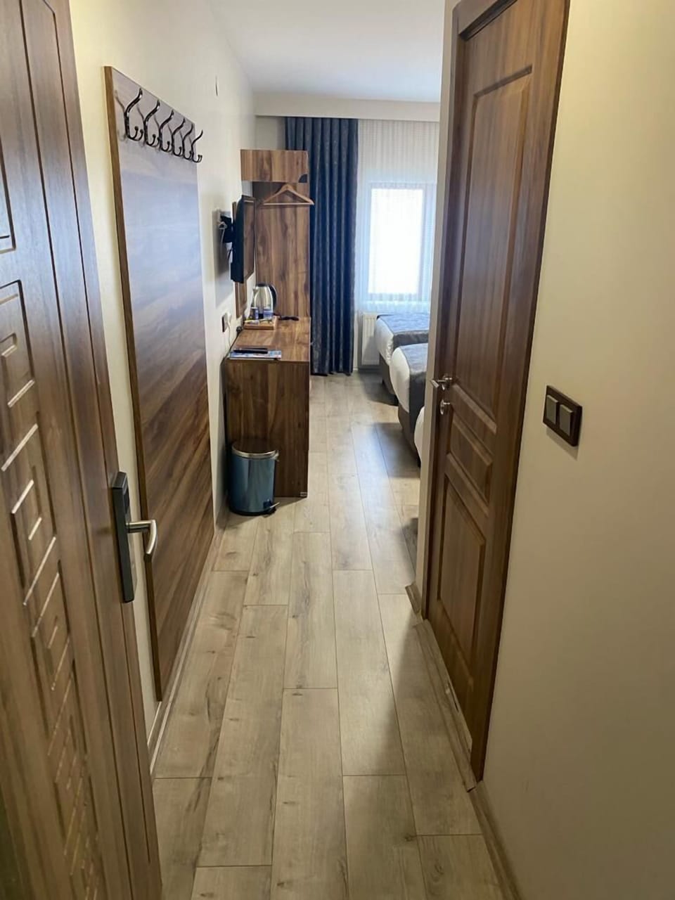 Standard Room | Minibar, laptop workspace, soundproofing, bed sheets