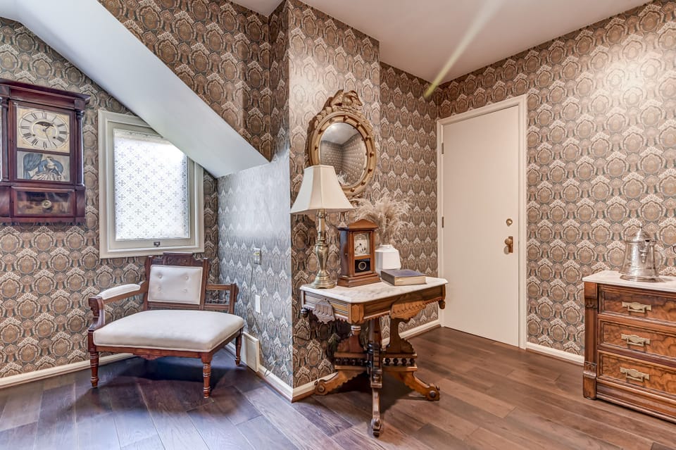 The Bressmer - Bedroom 1