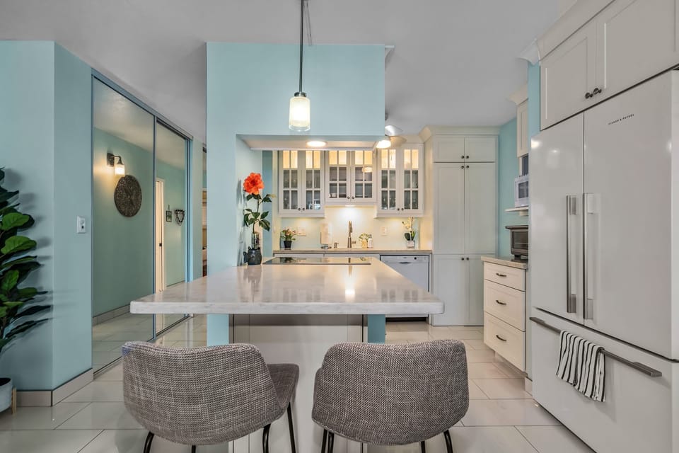 Breakfast table for two for additional seating