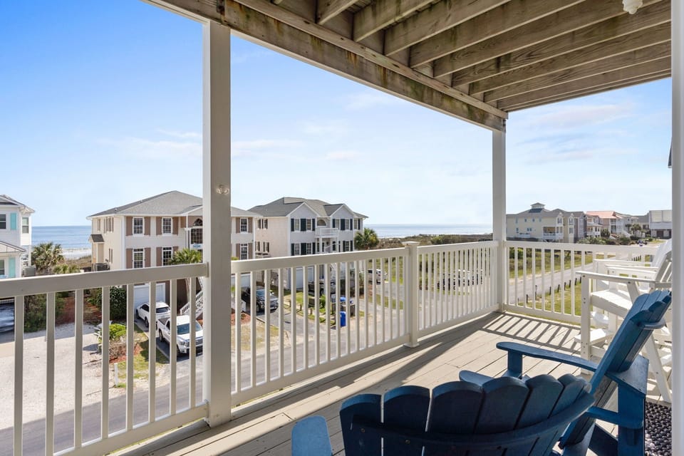 unobstructed ocean views from furnished shaded deck