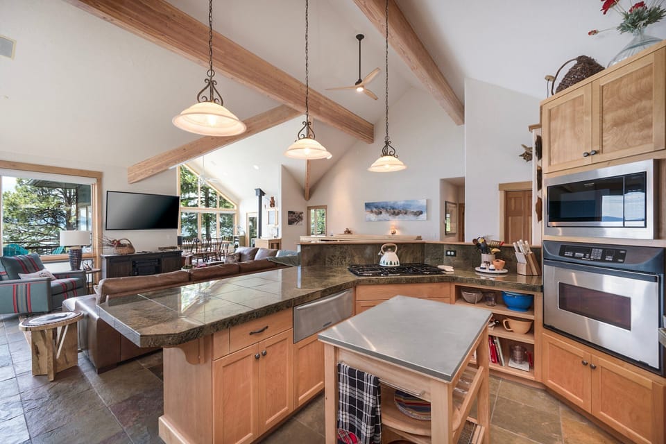 Cook a delicious meal | Main Level
