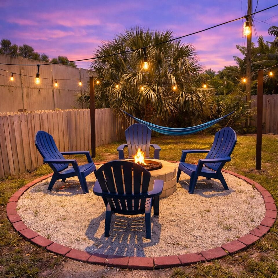 Enhance your stay with our exclusive Firepit feature, designed to elevate your outdoor experience. Discover the warmth and ambiance of a crackling fire, perfect for gathering with friends and family or simply enjoying a cozy evening under the stars.