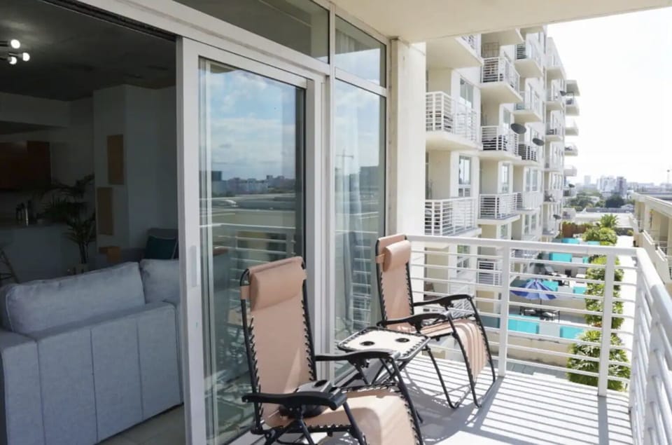 Deck/ balcony