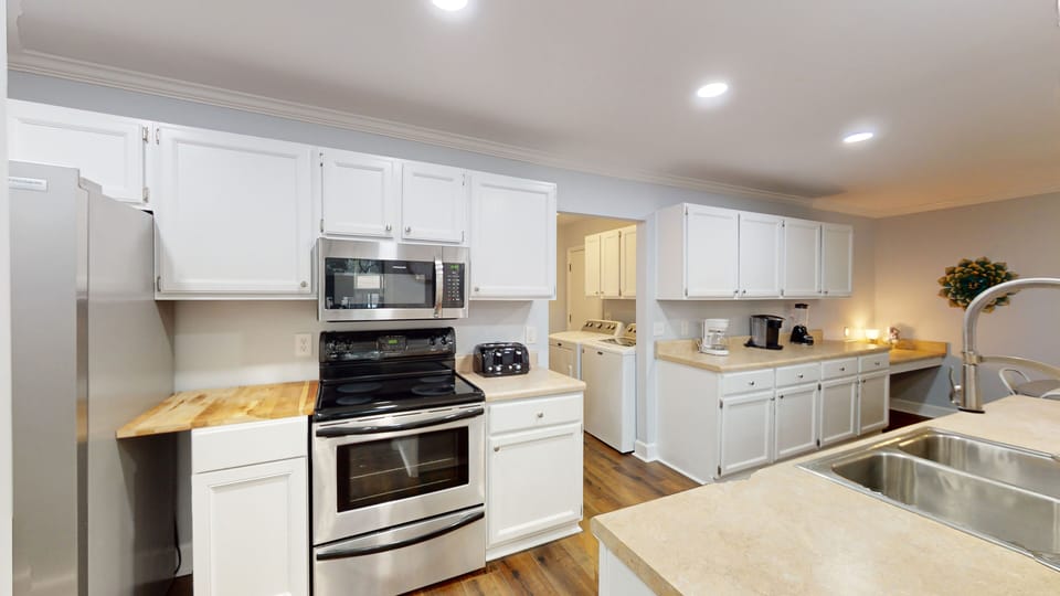 Fully Stocked Kitchen