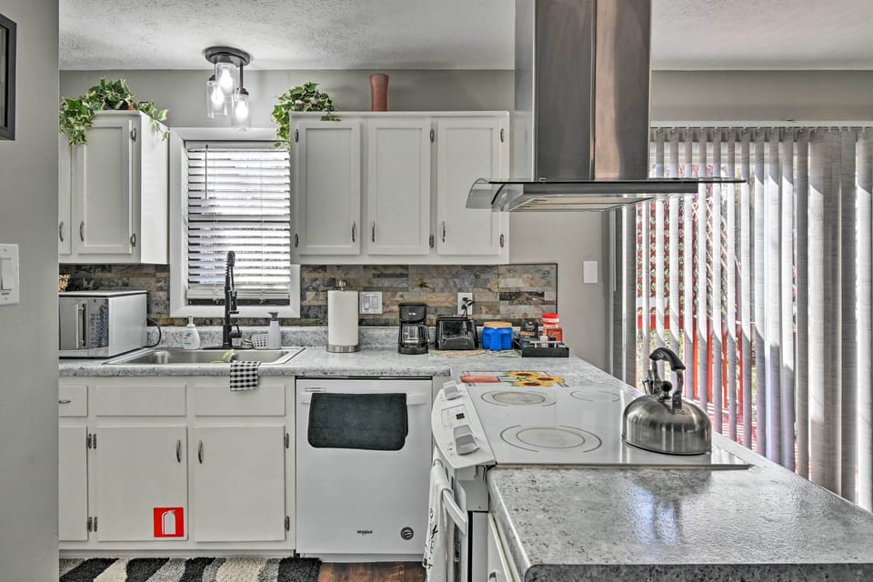 Kitchen | Fully Equipped