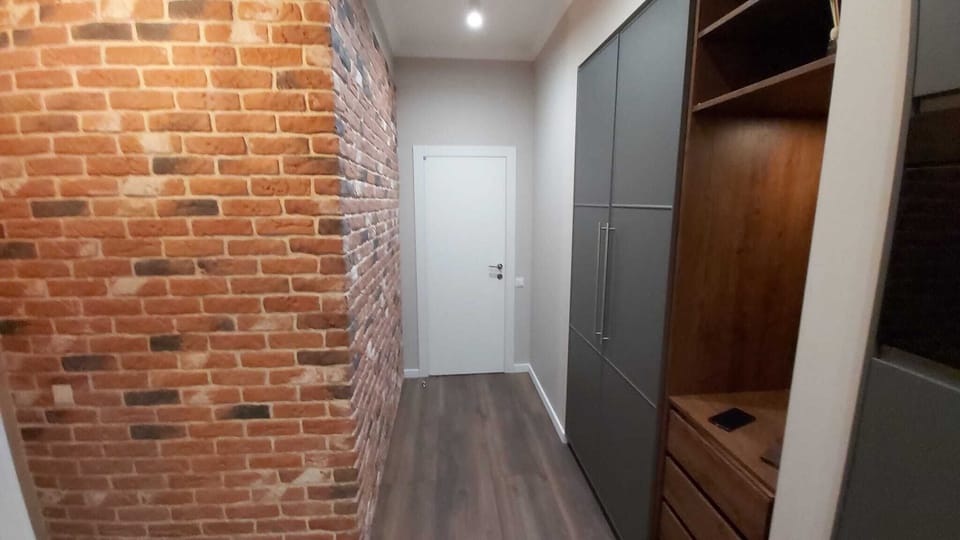 BATHROOM ENTRANCE AND HALLWAY