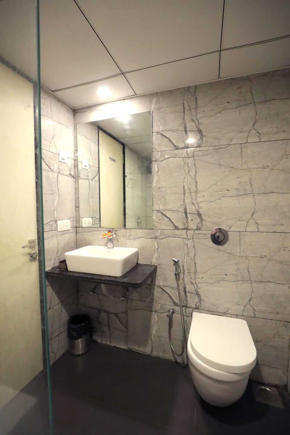 Superior Room | Bathroom | Shower, free toiletries, towels