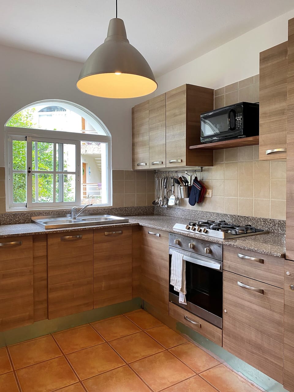 Kitchen fully equipped