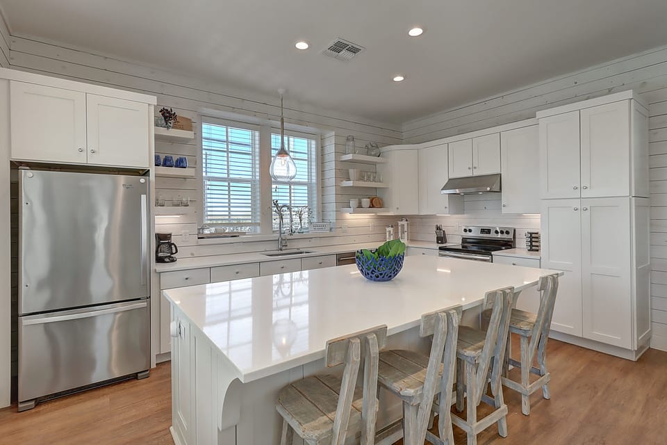 Kitchen, 1st Floor