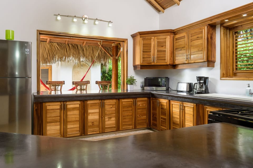 Kitchen, well equipped