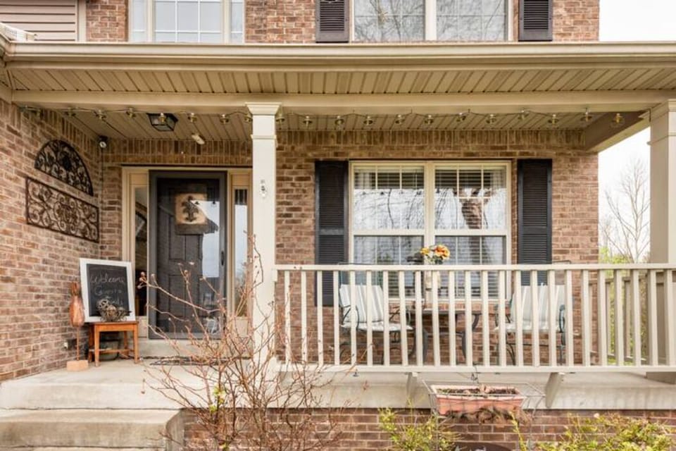 Friendly front porch.