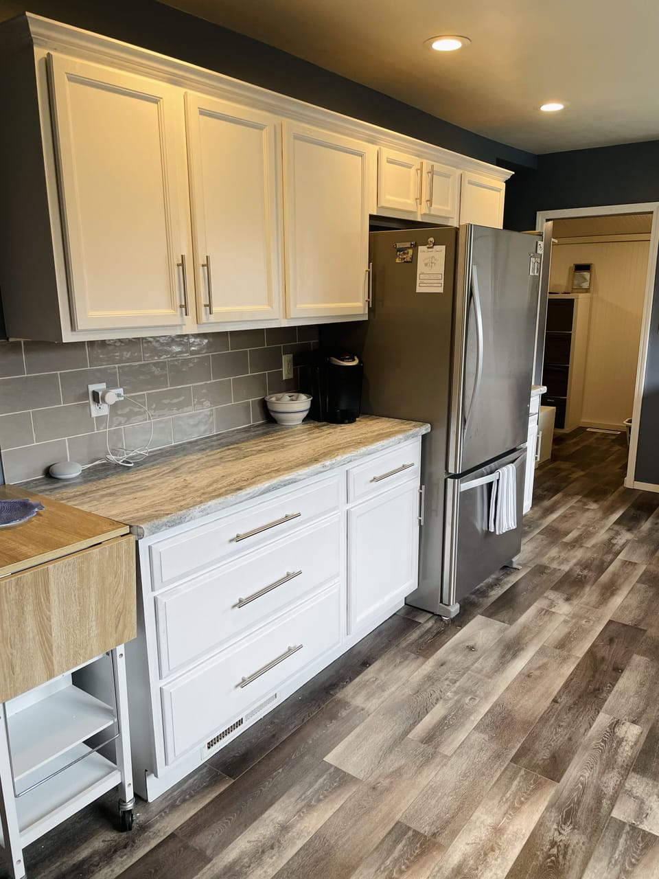 Refrigerator with Ice Maker