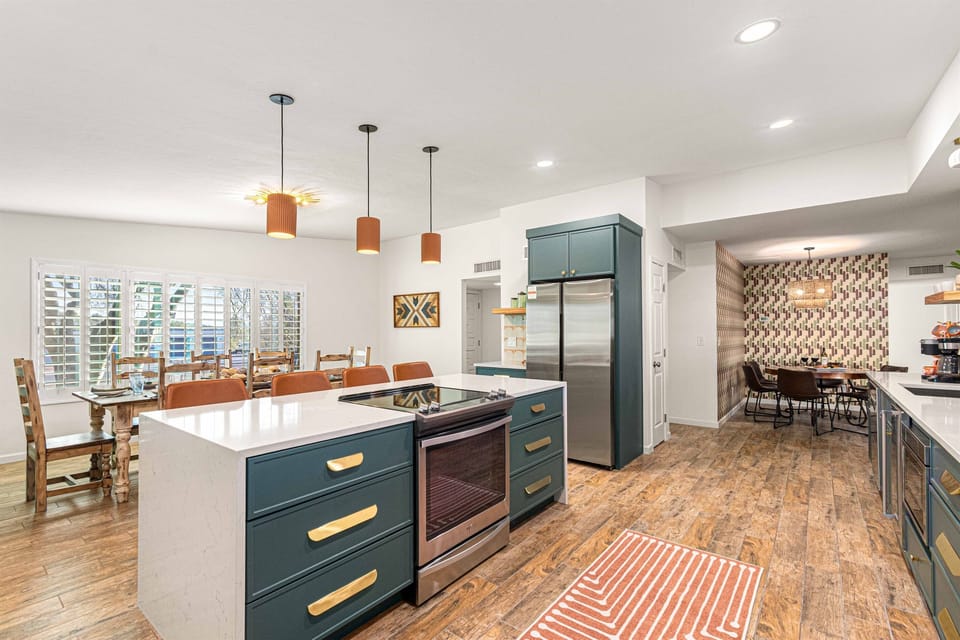 kitchen island facing front door