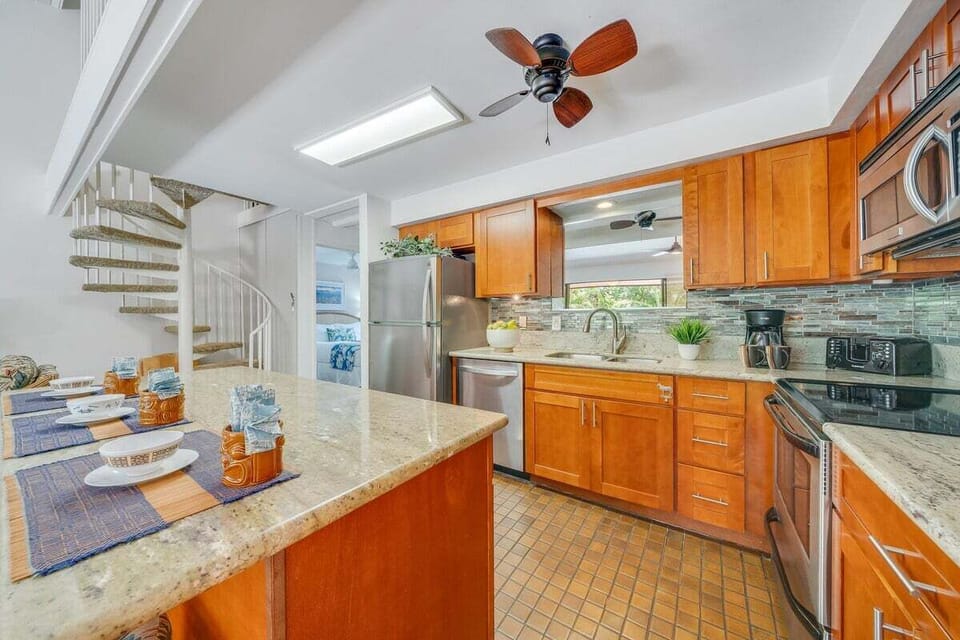 Koa Resort 3J kitchen 3