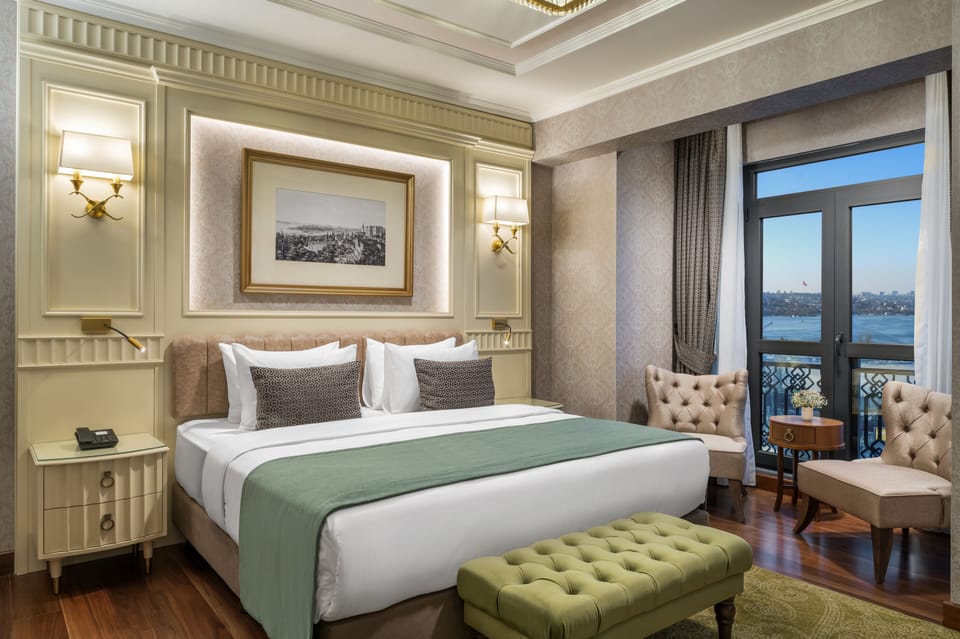 Deluxe Room, 1 Double Bed, Sea View | Premium bedding, memory foam beds, minibar, in-room safe