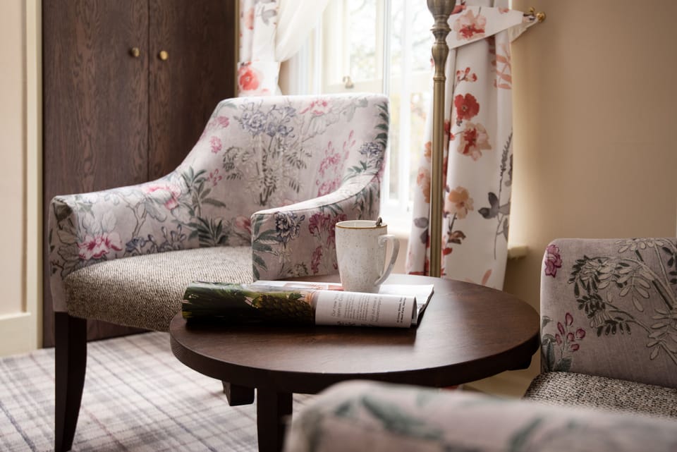 Feature Double or Twin Room | Living area | Flat-screen TV