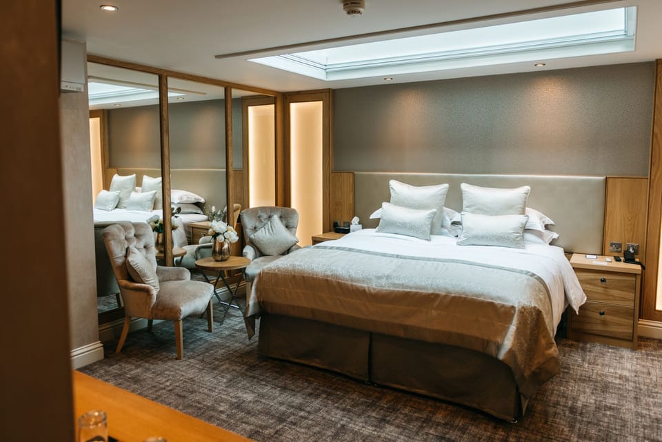 Ground Floor Double Room | In-room safe, desk, blackout drapes, iron/ironing board