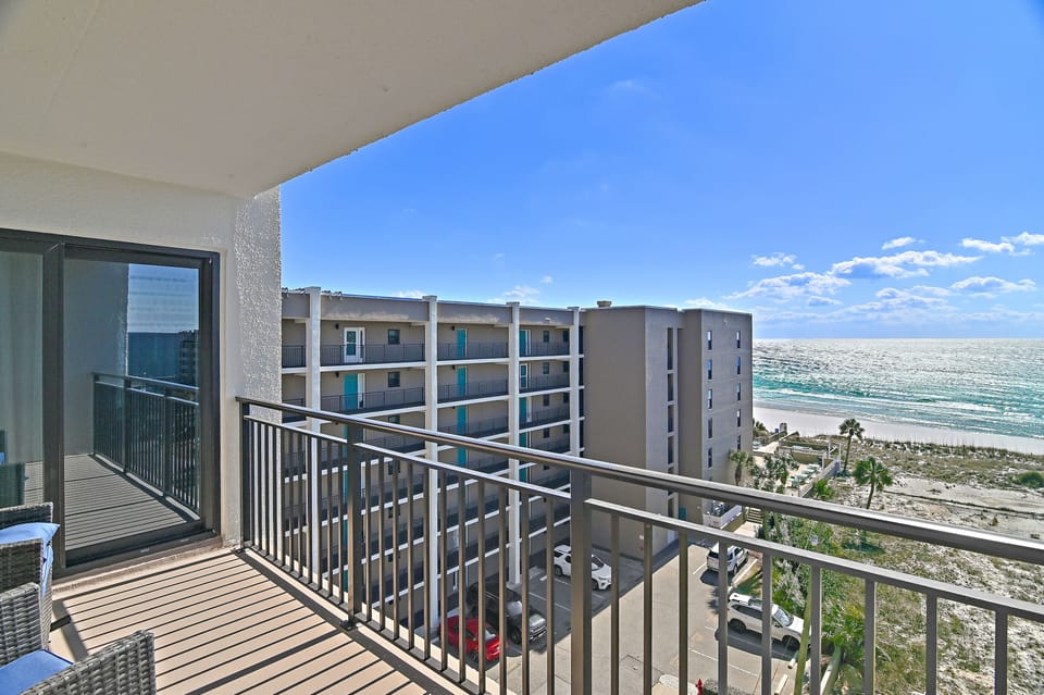 Emerald Isle 708 balcony