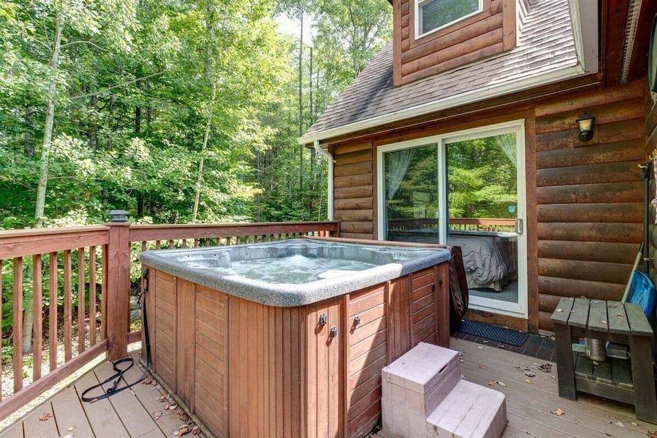 Private hot tub