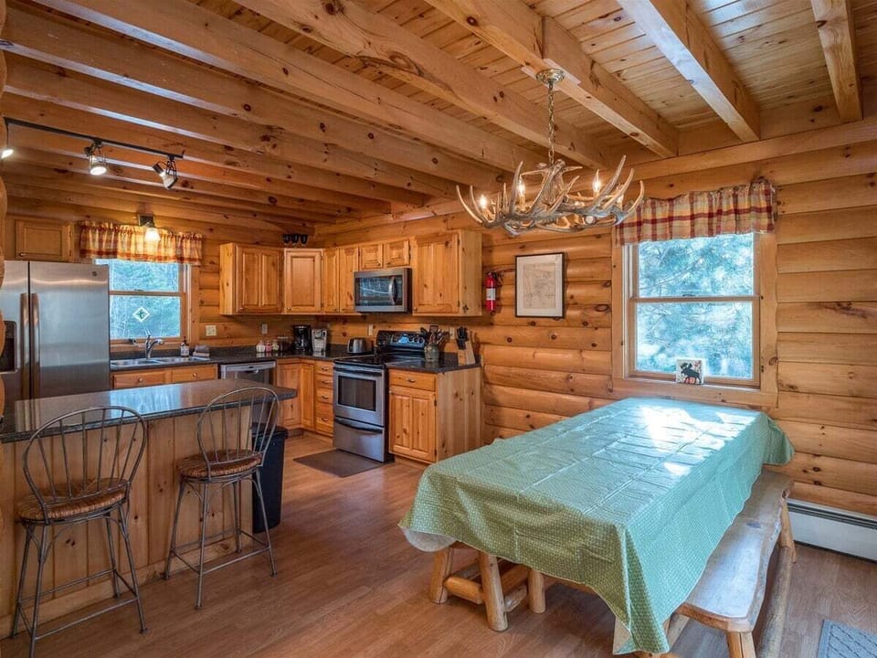 Kitchen/dining area