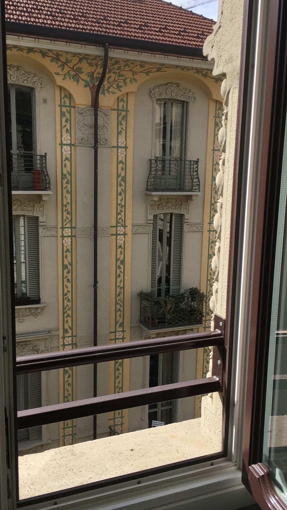 The surroundings is one of the most elegant districts in Central Turin Liberty