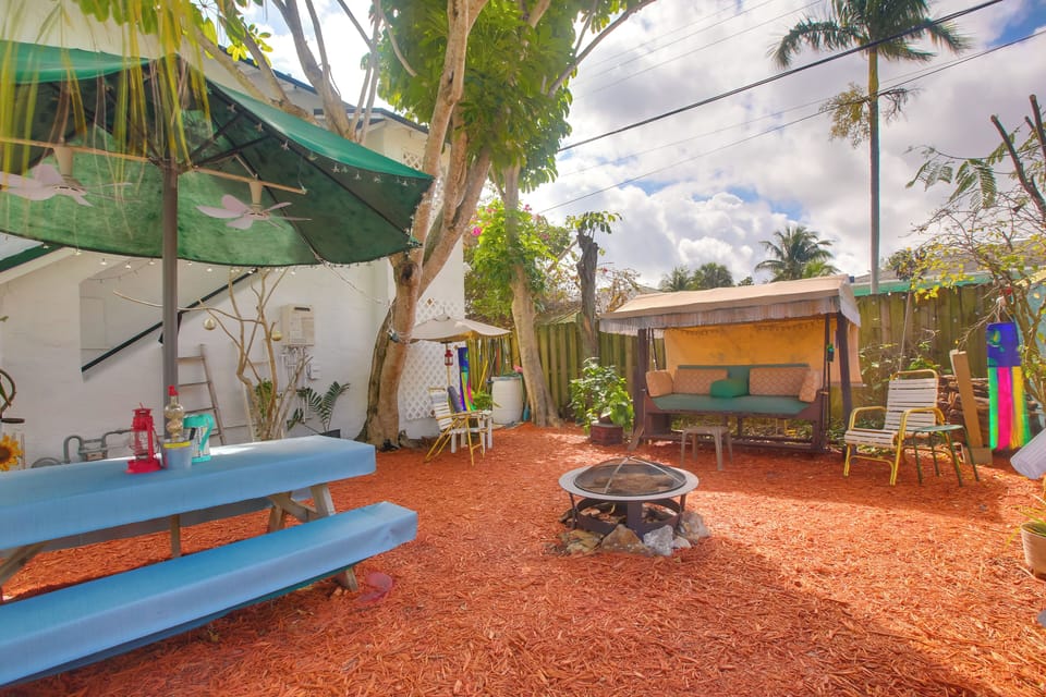 Shared Exterior | Outdoor Dining Area | Fire Pit