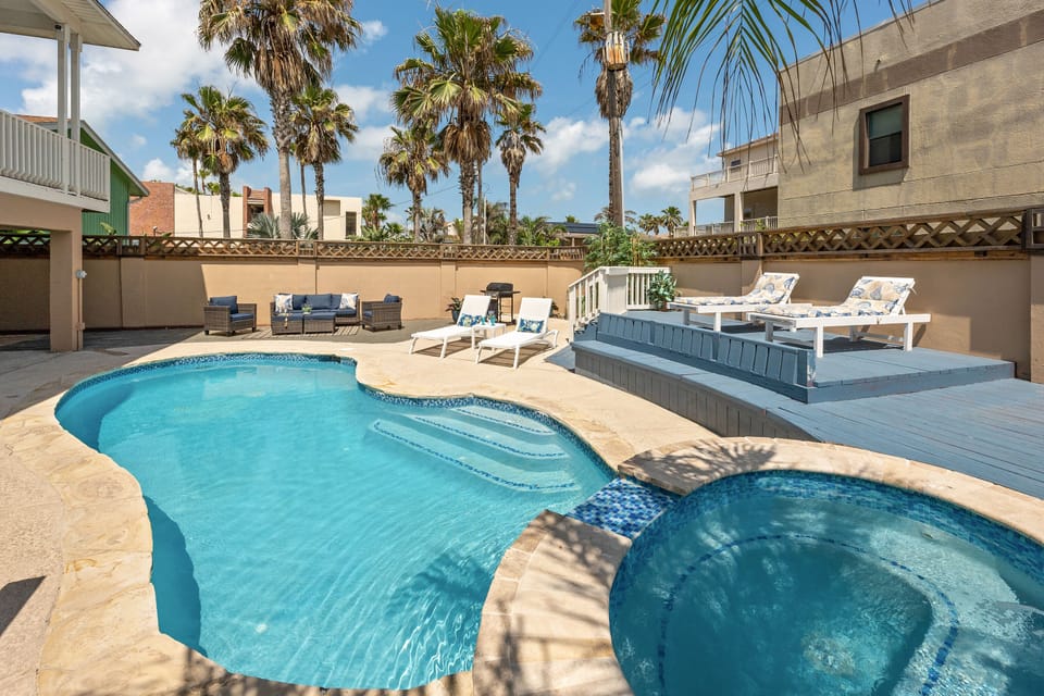 Relax in the pool area. 
Heated Pool and Spa