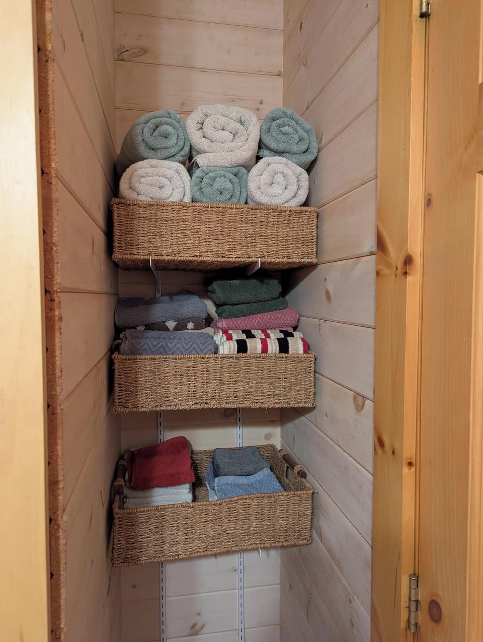 Plenty of towels/washcloths in Main Bedroom ensuite