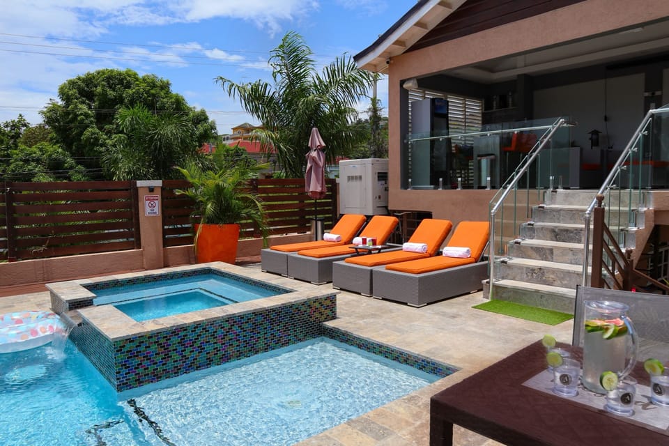 Our poolside features sun tanning beds, umbrellas, Bluetooth speakers, & more!