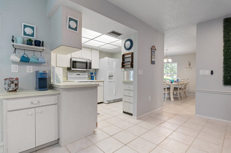 Fully stocked kitchen, with Keurig coffee maker