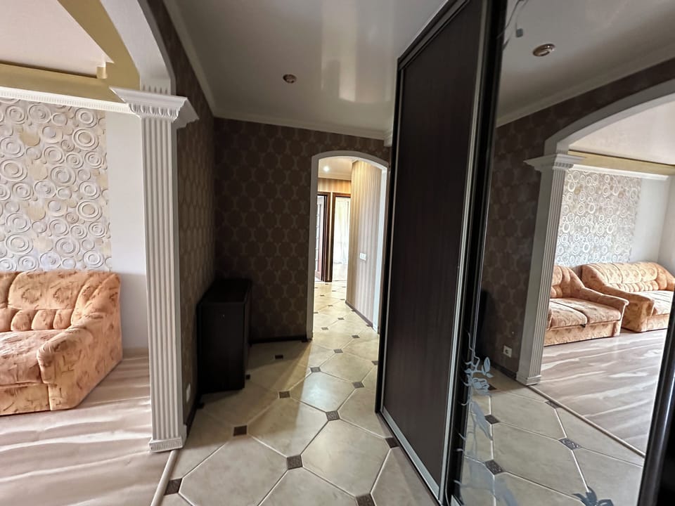 Classic Apartment | Wardrobe