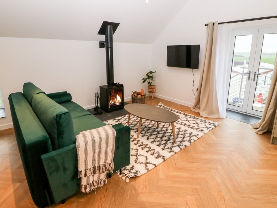 Cottage | Living room | Fireplace