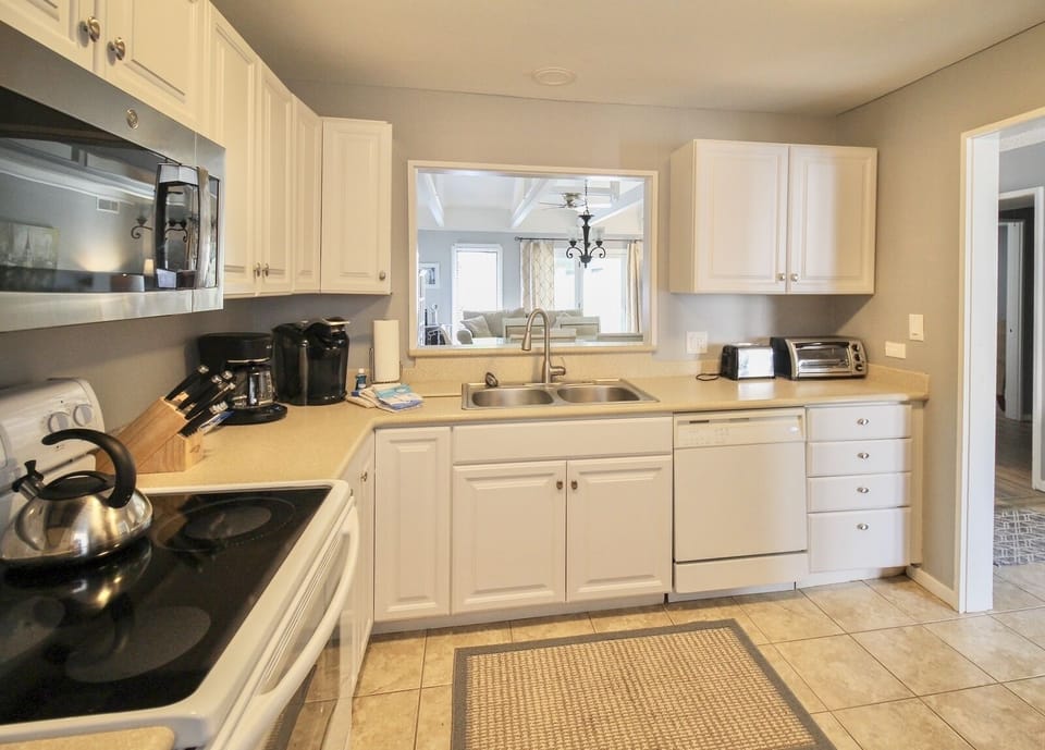 Fully stocked kitchen