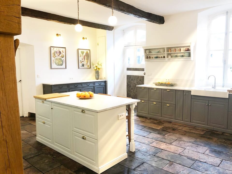 Large and newly renovated fully-equipped kitchen
