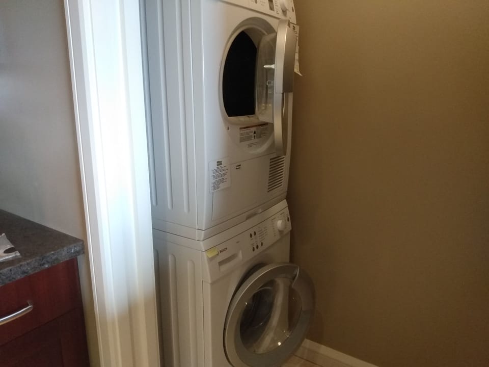 Ensuite Laundry