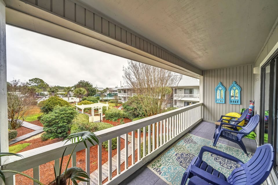 Outdoor balcony overlooking gazebo