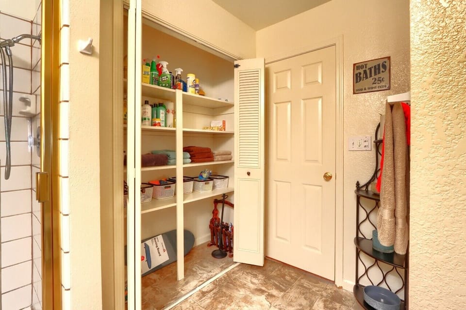 main floor bathroom supplies